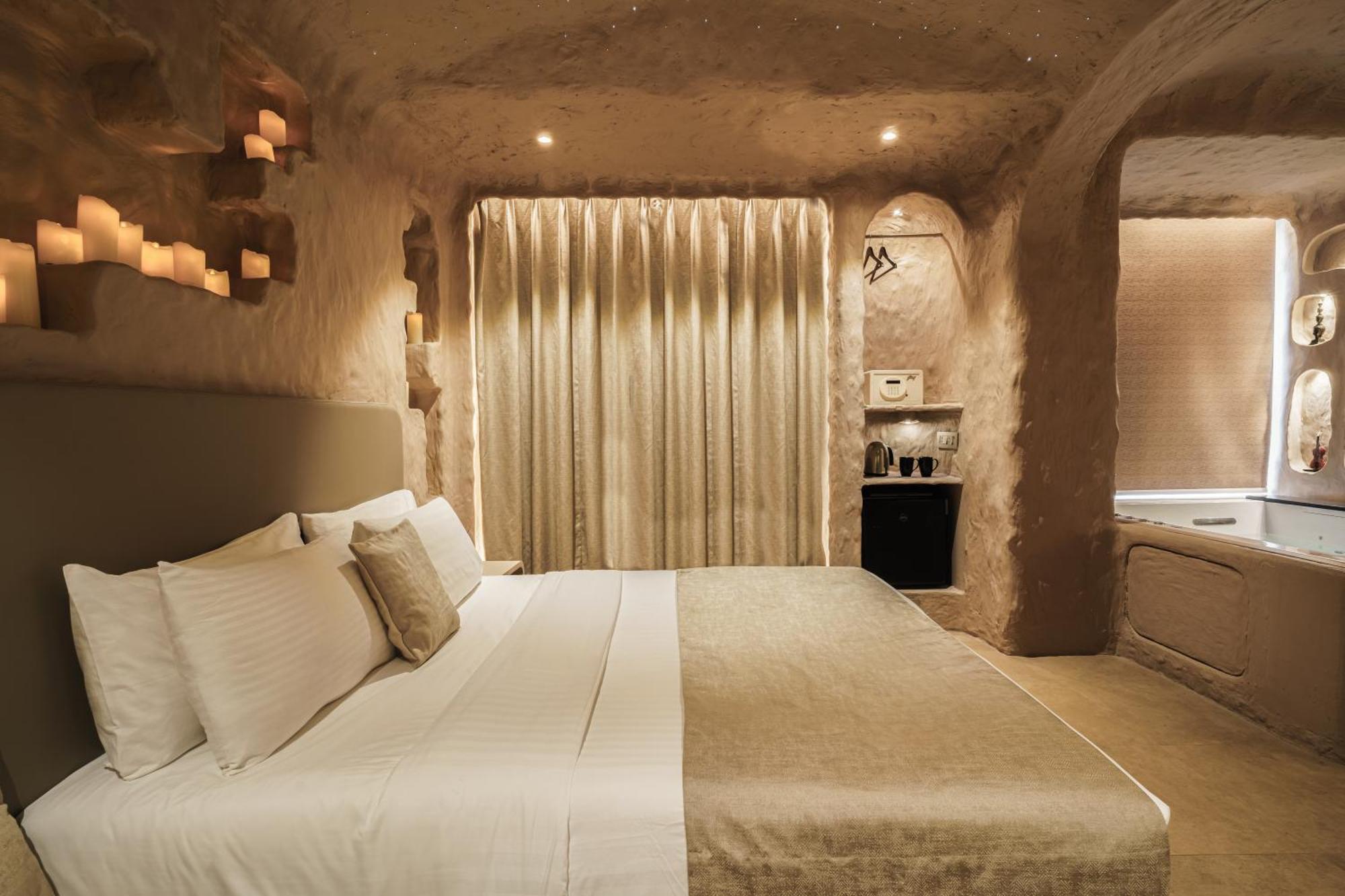 Dragonfly Hotel - The Art Hotel Мумбаї Екстер'єр фото