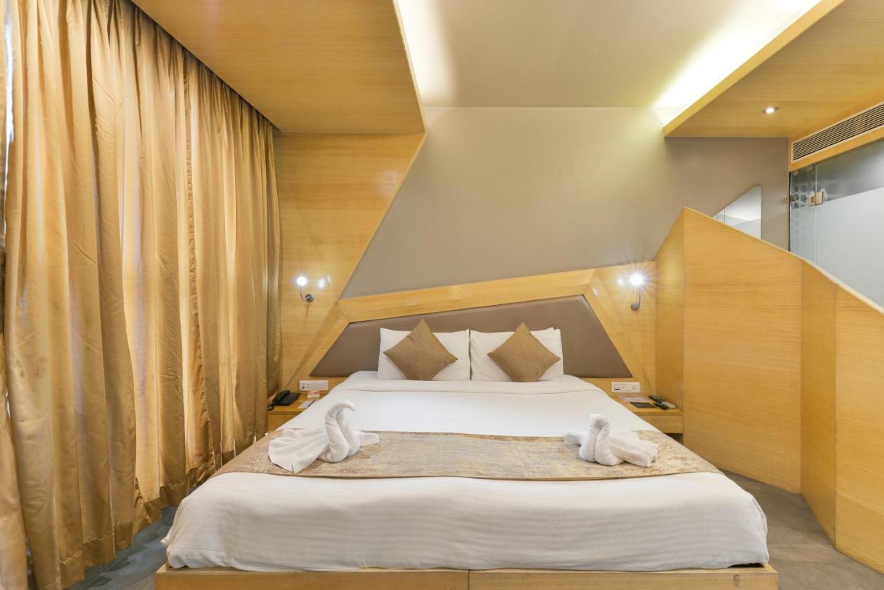 Dragonfly Hotel - The Art Hotel Мумбаї Екстер'єр фото