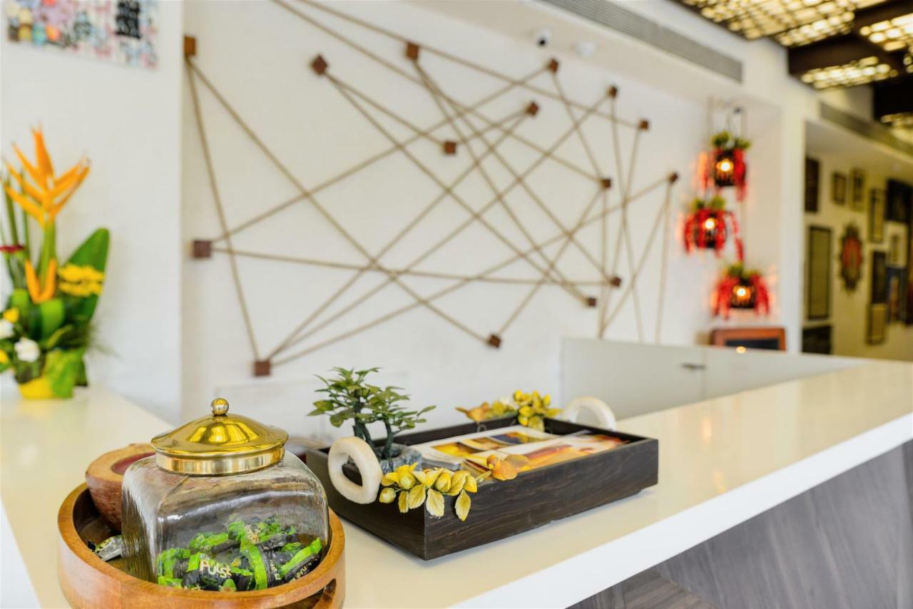 Dragonfly Hotel - The Art Hotel Мумбаї Екстер'єр фото