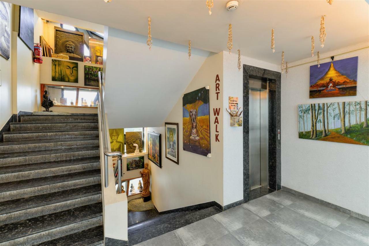Dragonfly Hotel - The Art Hotel Мумбаї Екстер'єр фото